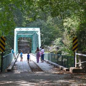Phyllis-Tatum-Old-Stone-Fort-Archaelogical-Park-Outing