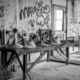 Al-Wood-Forgottenobjects-1