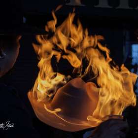 Elizabeth-Stead-L-L-Market-Outing