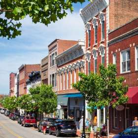 Leandra-Habel-Clarksville-Scavenger-Hunt-Outing-1