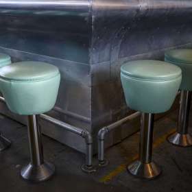 Lyra-Hankins-LandLMarket-Outing-1-scaled