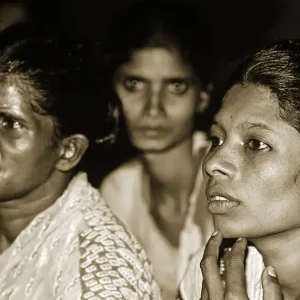 Jerry Atnip - Rock Woman